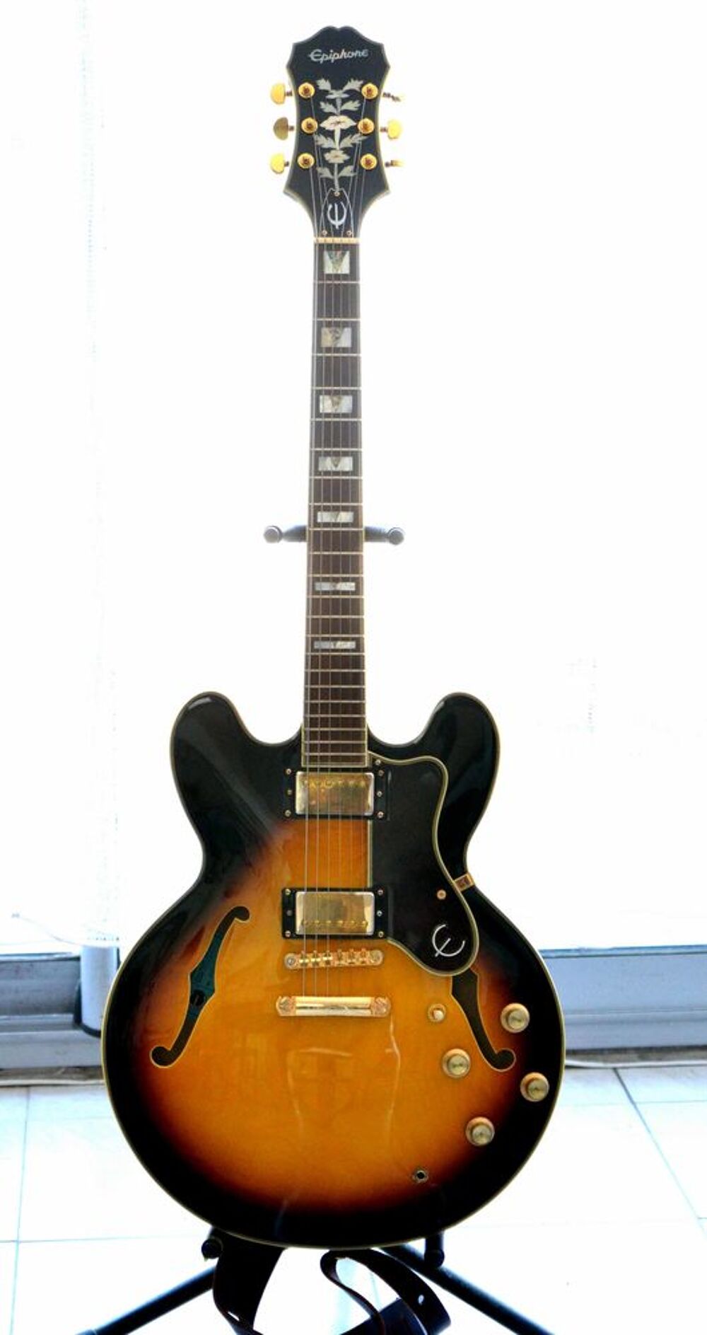 Epiphone Sheraton-II Pro VS style ES335 Instruments de musique