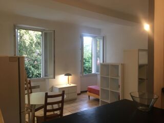  Appartement à louer 1 pièce 35 m²