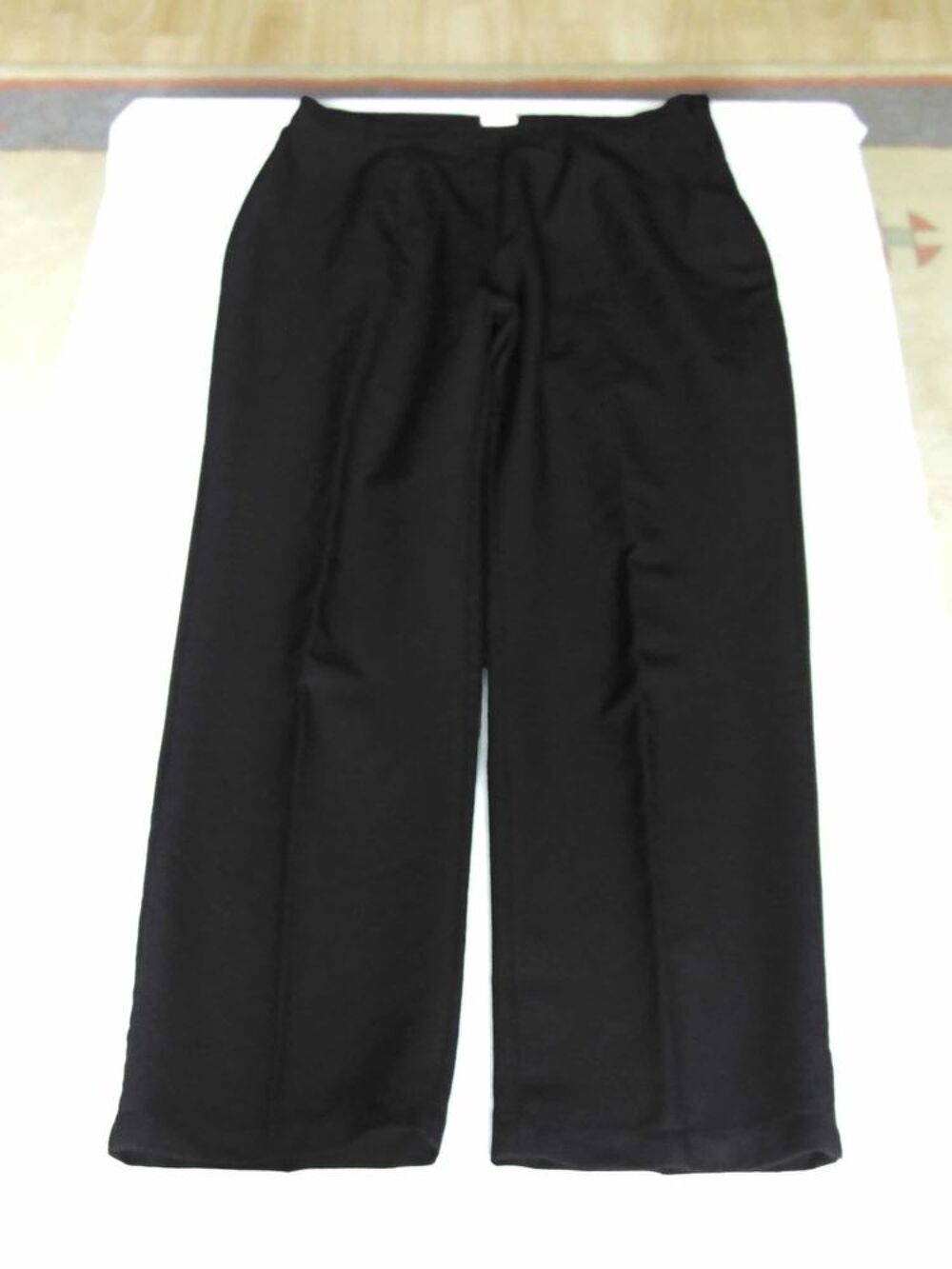 Pantalon droit fluide, Noir, T. 44, TBE Vêtements