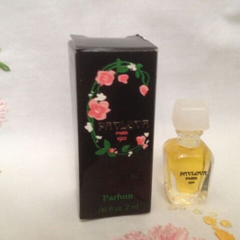 Miniature de parfum         8 Vincennes (94)