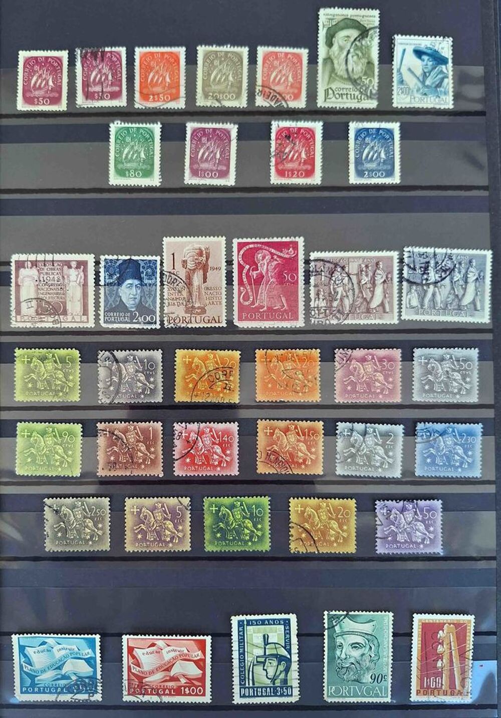 
S&eacute;rie de timbres de collection du Portugal 