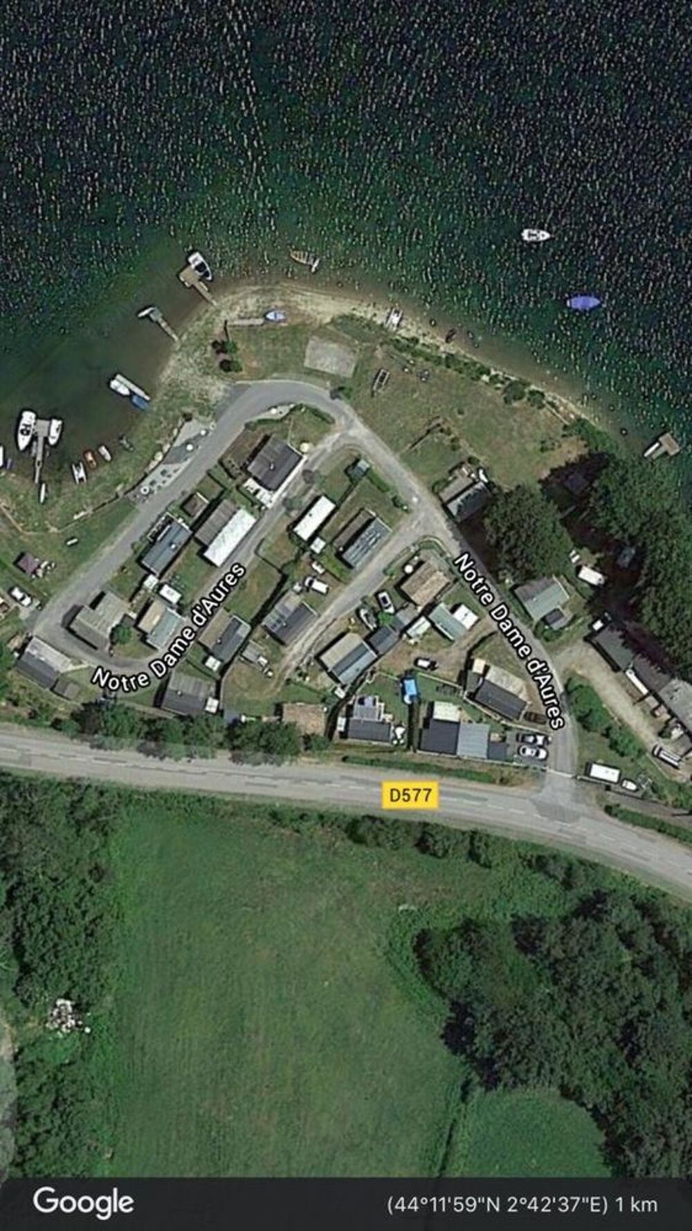 Vente Chalet Mobil-Home avec terrain en Co-Propriété Bord Lac Pareloup Arvieu