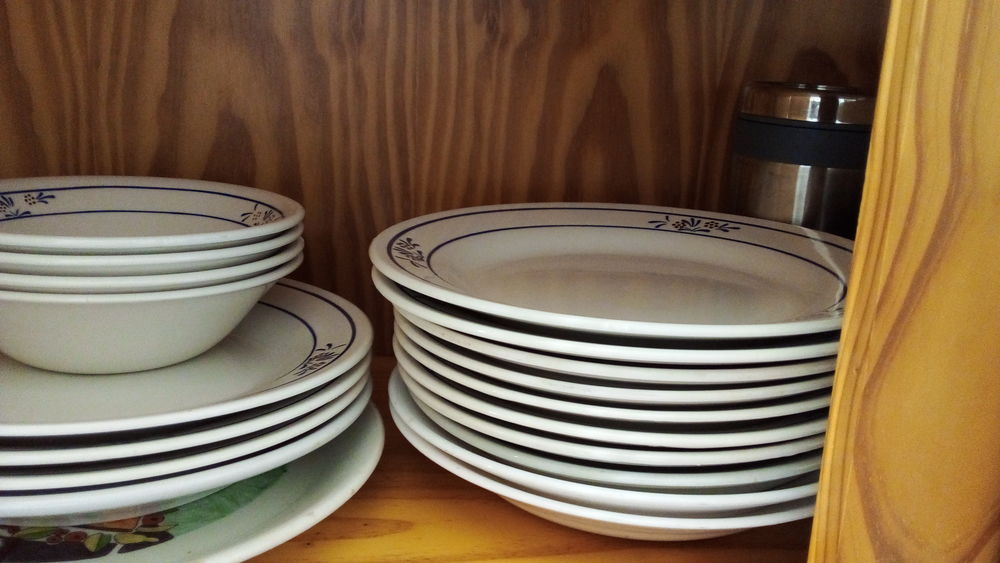 ASSIETTES NEUVES JAMAIS SERVI Cuisine