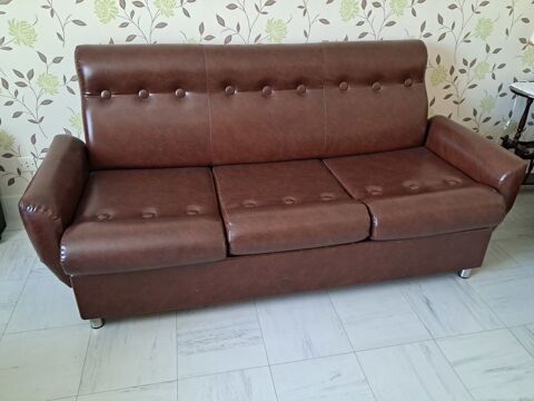 canap� 3 place convertible, + 2 fauteuils 450 Malesherbes (45)