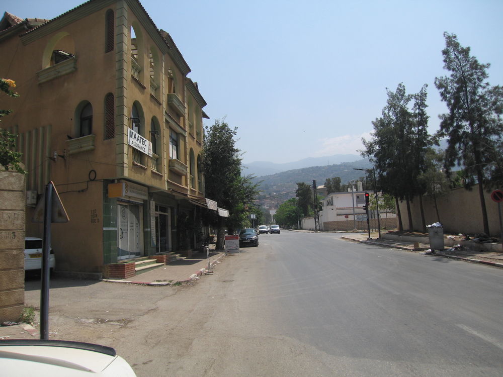 Vente Villa Villa avec acte+livret foncier+permis de construction+confor Blida, algérie (Algerie)