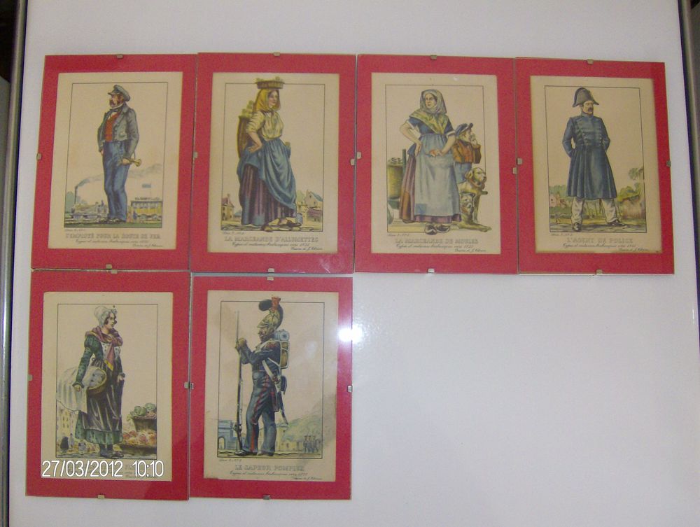 SUPERBE ENSEMBLE DE 15 PLANCHES DE LIVRES 13X18 CMS S/V. Décoration