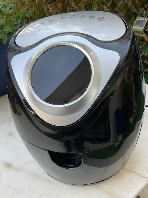 Nice, cause double emploi, friteuse sans huile. 35 Nice (06)