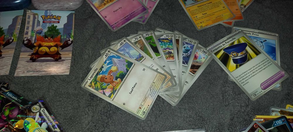 Mini tin illumis roitiflam pokemon 