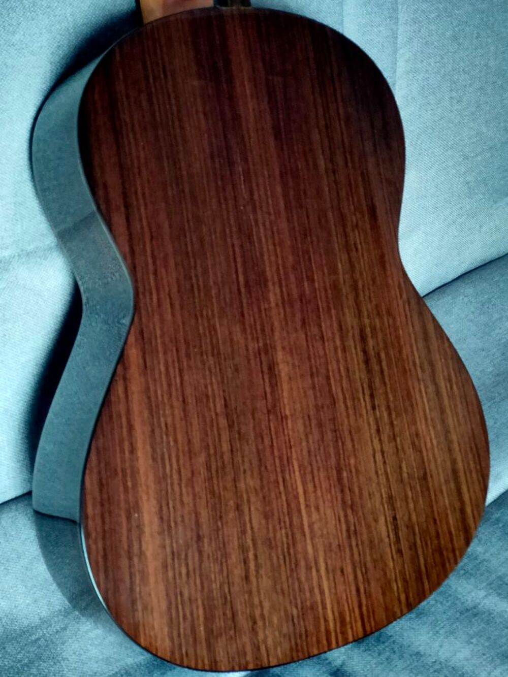 GUITARE CLASSIQUE DE LUTHIER
Instruments de musique