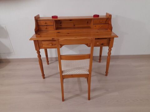 Bureau en pin massif 40 Gorcy (54)