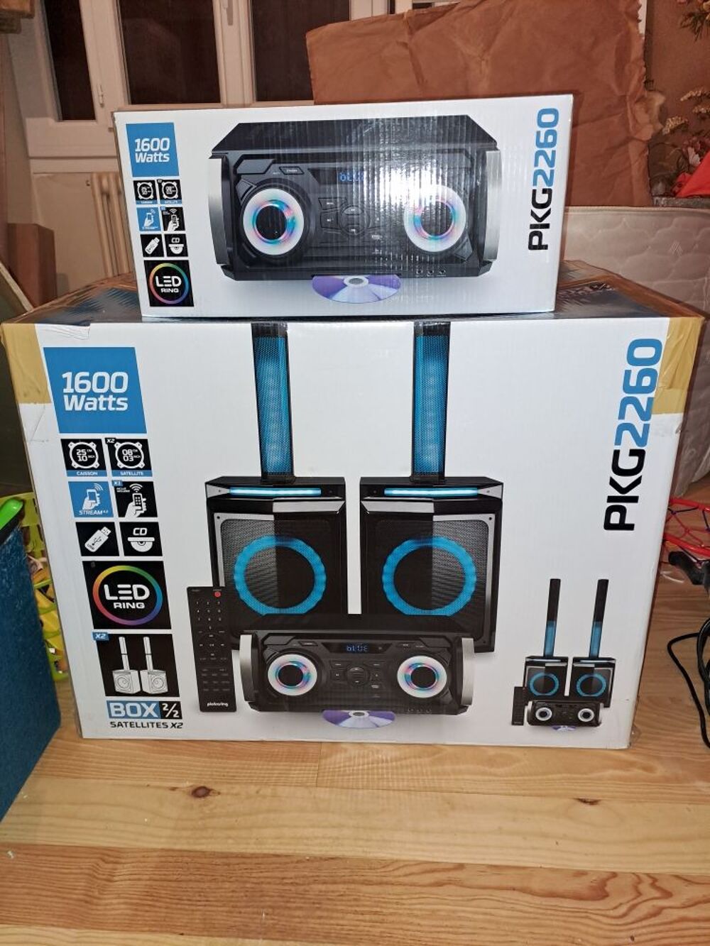 je une sono neuve et pleine d'autres chose Audio et hifi