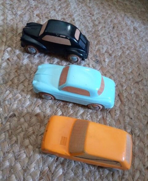 3 voitures bois Renault The Originals Beauchamp (95)