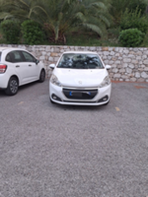208 1.6 BlueHDi 75ch BVM5 Access 2016 occasion 06800 Cagnes-sur-Mer