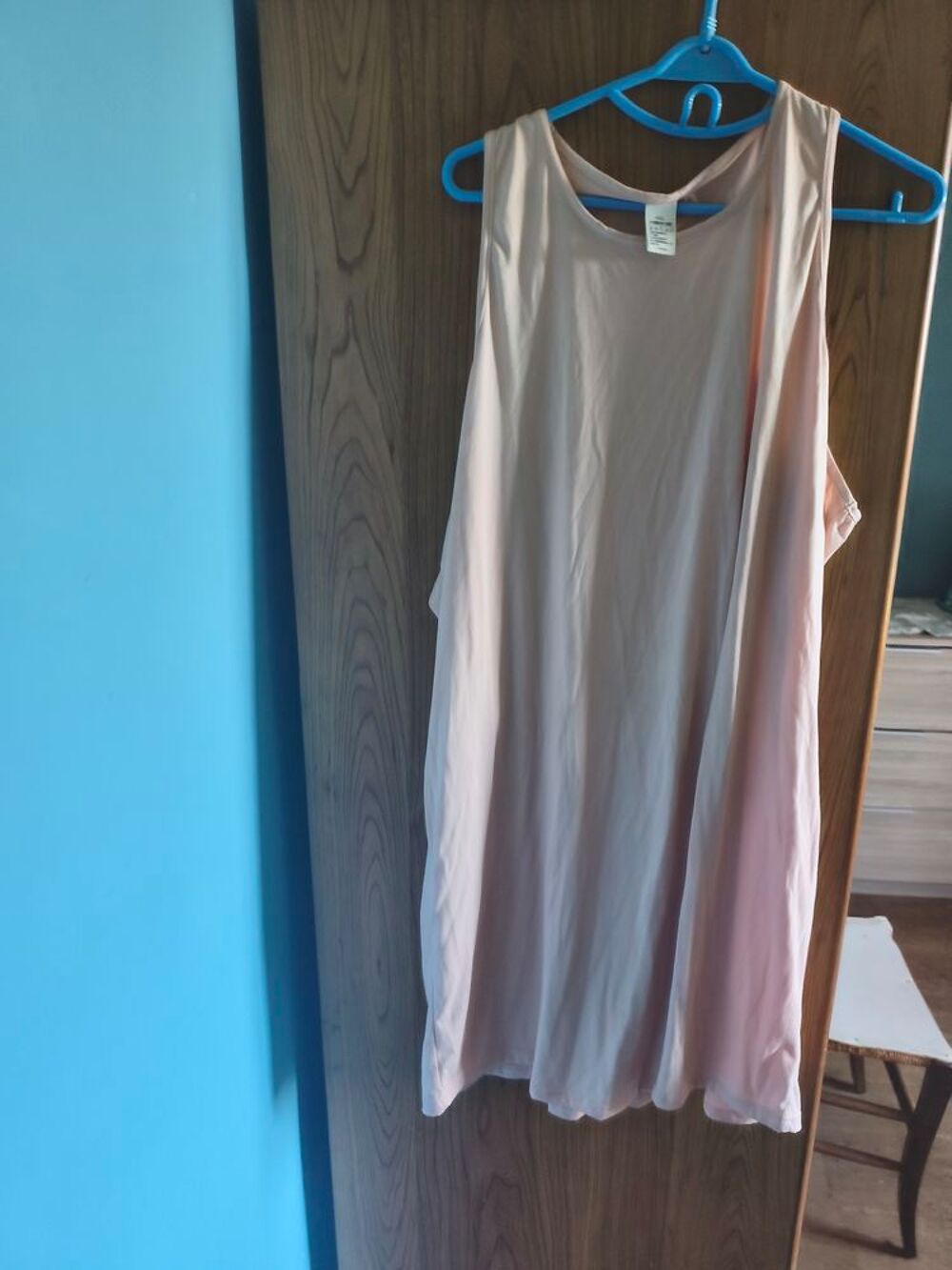 40€ trois robes taille 4 XL d'&eacute;t&eacute; Vêtements