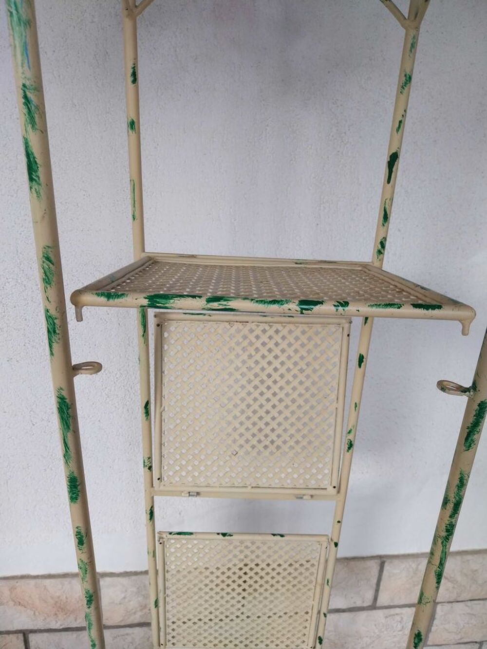 Etagere en fer forg&eacute; Meubles
