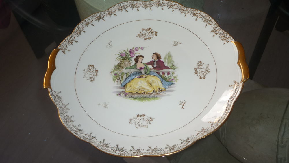 Plat &agrave; gateaux J.V Authentique d&eacute;cors Watteau ann&eacute;es 70 Cuisine