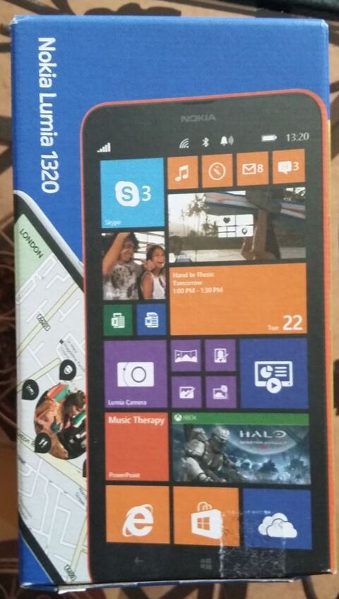 Nokia lumia 1320 + housse 150 La Celle-Saint-Cloud (78)