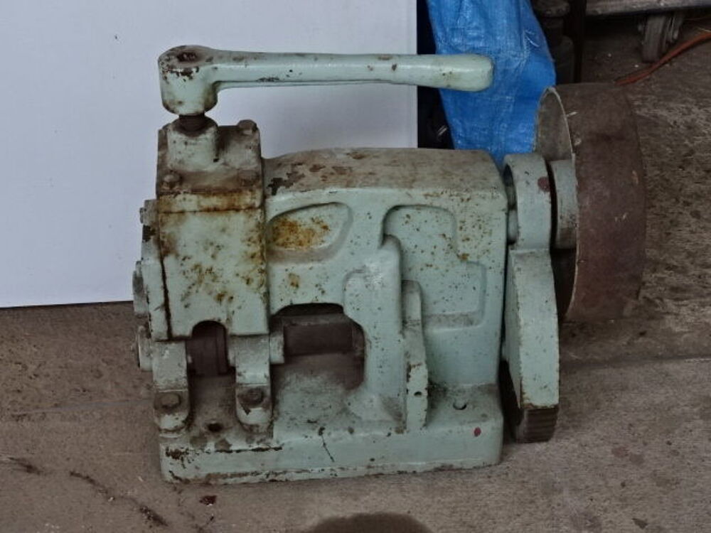 Ancienne moulureuse &agrave; t&ocirc;le Bricolage