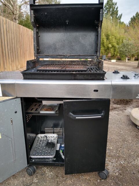 Barbecue weber 90 La Teste-de-Buch (33)