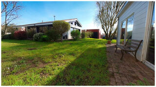  Villa  vendre 9 pices 279 m