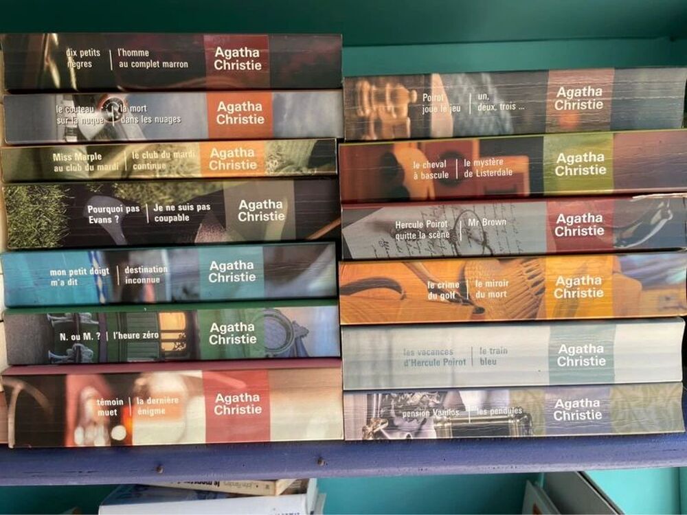 Agatha Christie, lot de 34 livres / 68 histoires Livres et BD