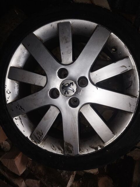 Pi&egrave;ces et &eacute;quipements Voiture Pi&egrave;ces et &eacute;quipements Voiture  occasion Catenay 76116