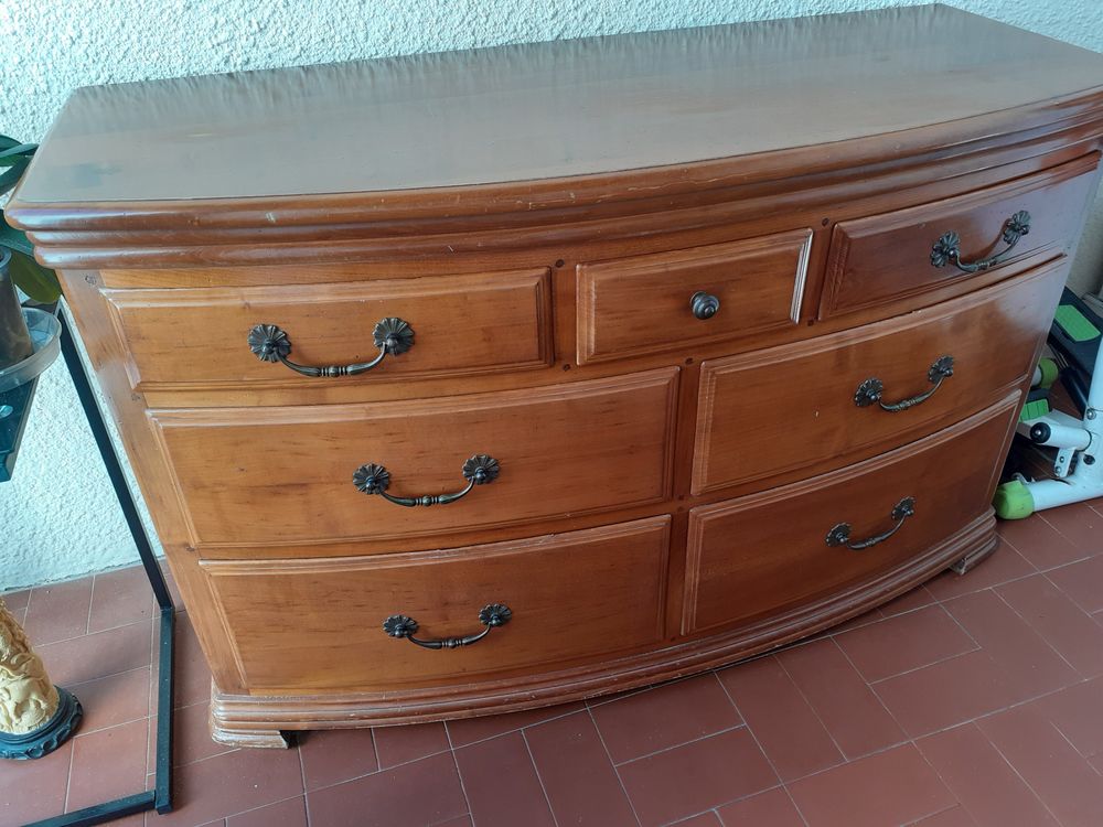 COMMODE EN CHENE AVEC 7 TIROIRS Meubles