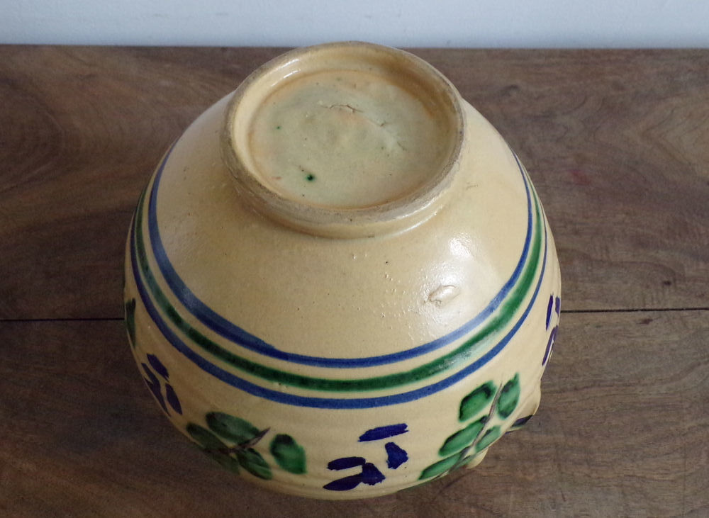 Vase en c&eacute;ramique &agrave; motif na&iuml;f vert et bleu
Décoration