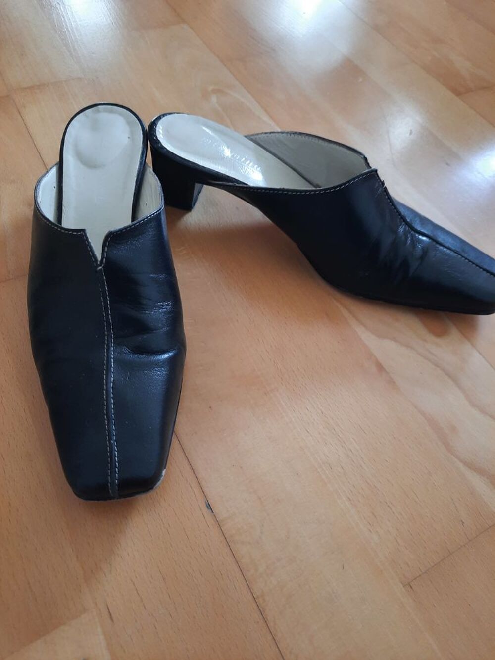 MULES EN CUIR Chaussures