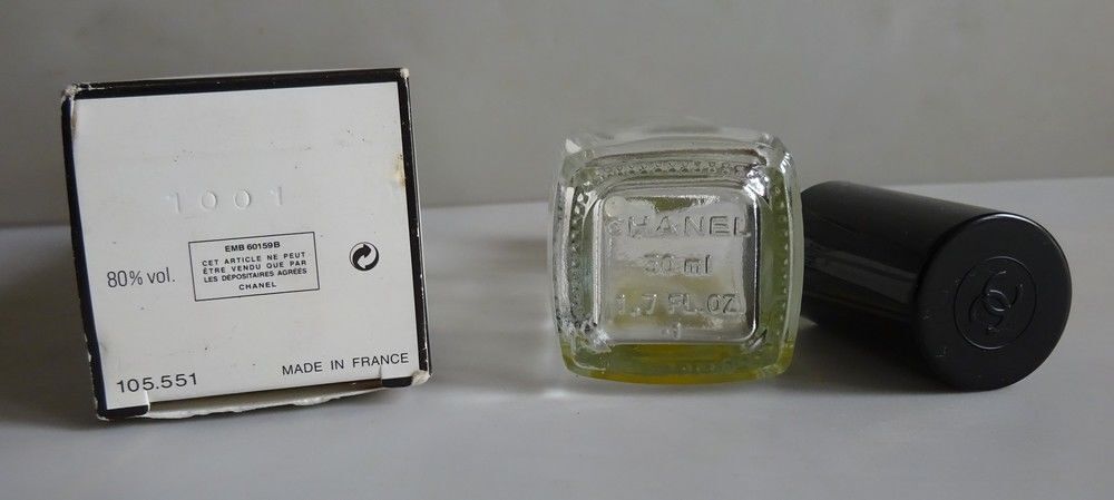 Flacon vapo vide N&deg;5 CHANEL 50ml avec bo&icirc;te 