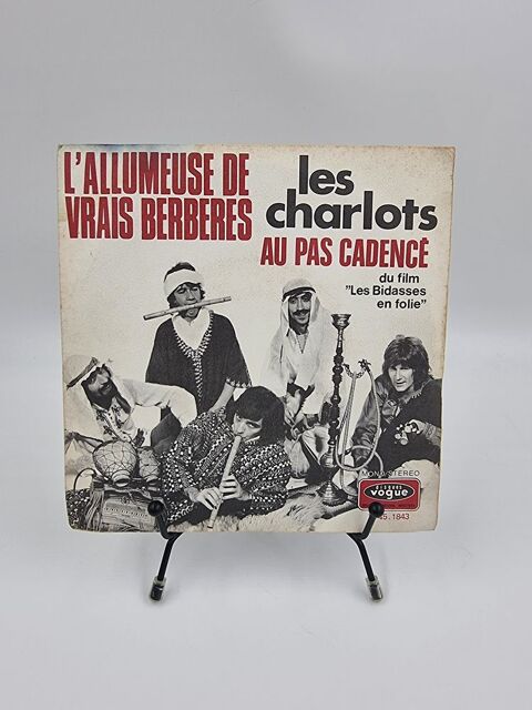Vinyle 45 tours Les Charlots au Pas Cadencé : L'Allumeuse... 3 Vulbens (74)