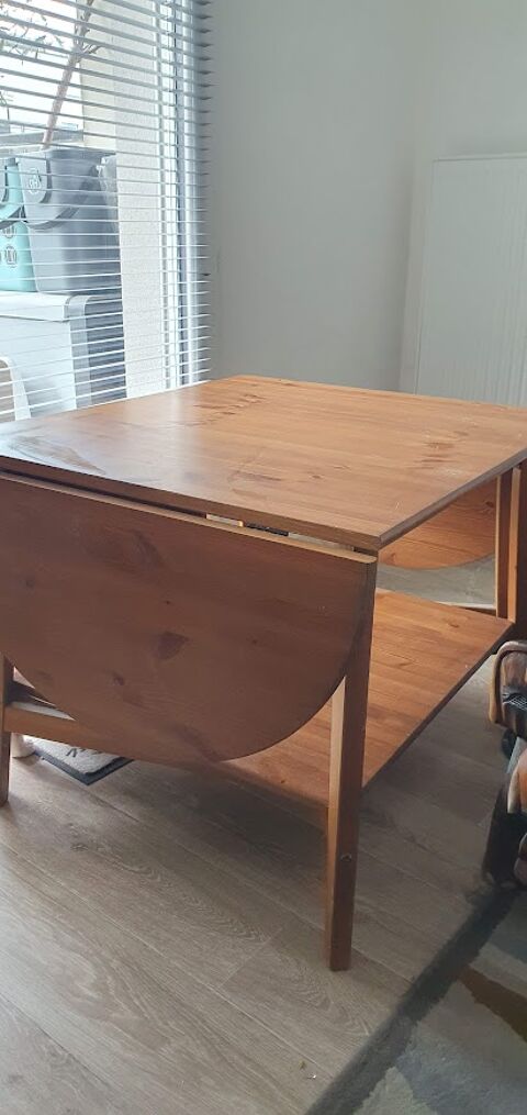 Table basse en bois avec rallonges rabattables 50 Boussy-Saint-Antoine (91)