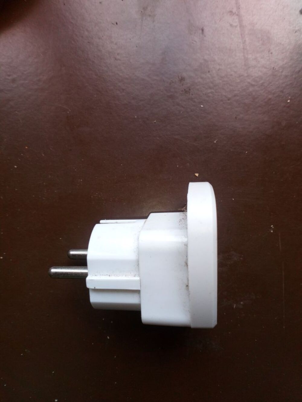 ADAPTATEUR PRISE UK FR Téléphones et tablettes