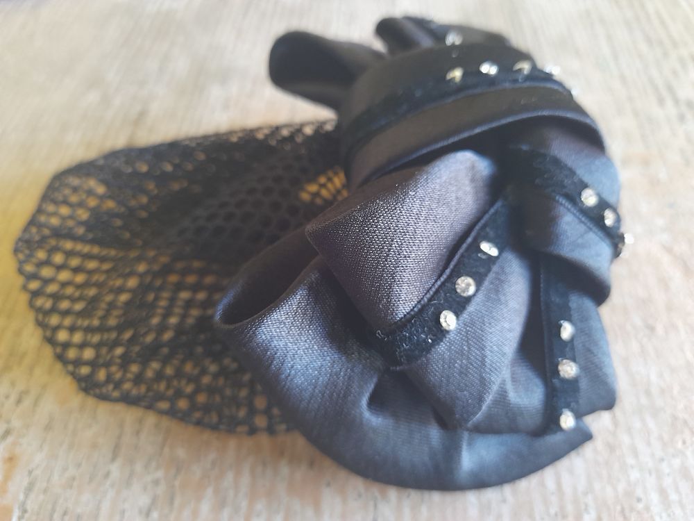 R&eacute;sille avec noeud et strass HKM Sports