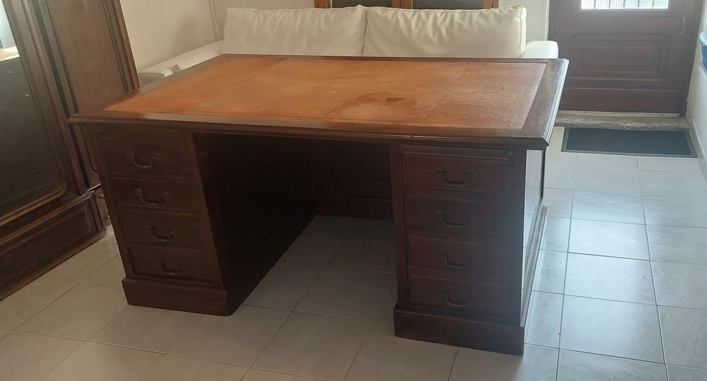 magnifique bureau de grande qualit&eacute; Meubles