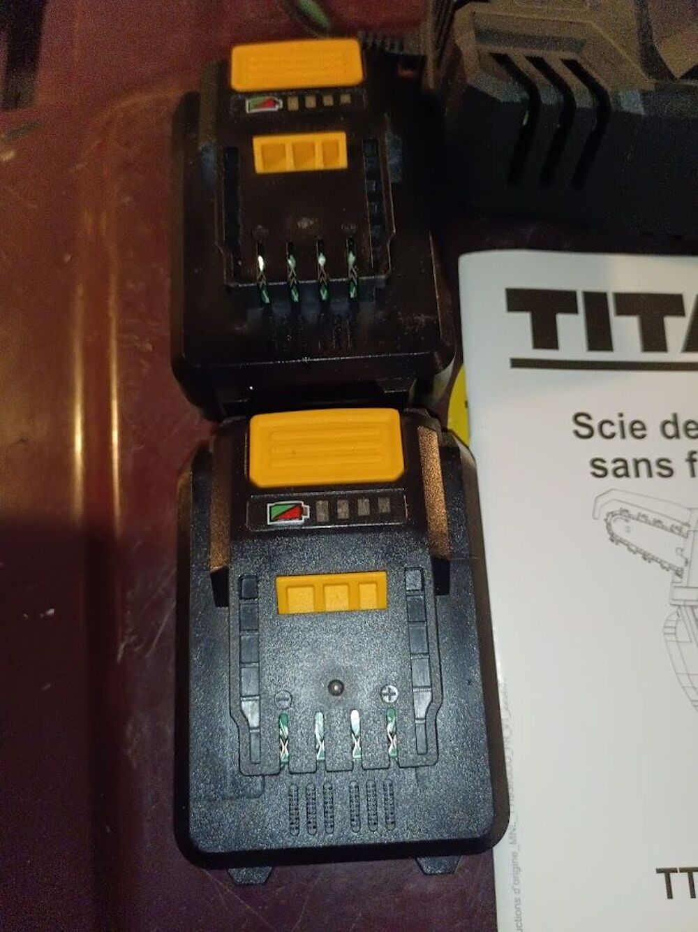 Mini tron&ccedil;onneuse TITAN TTI936GDO Bricolage