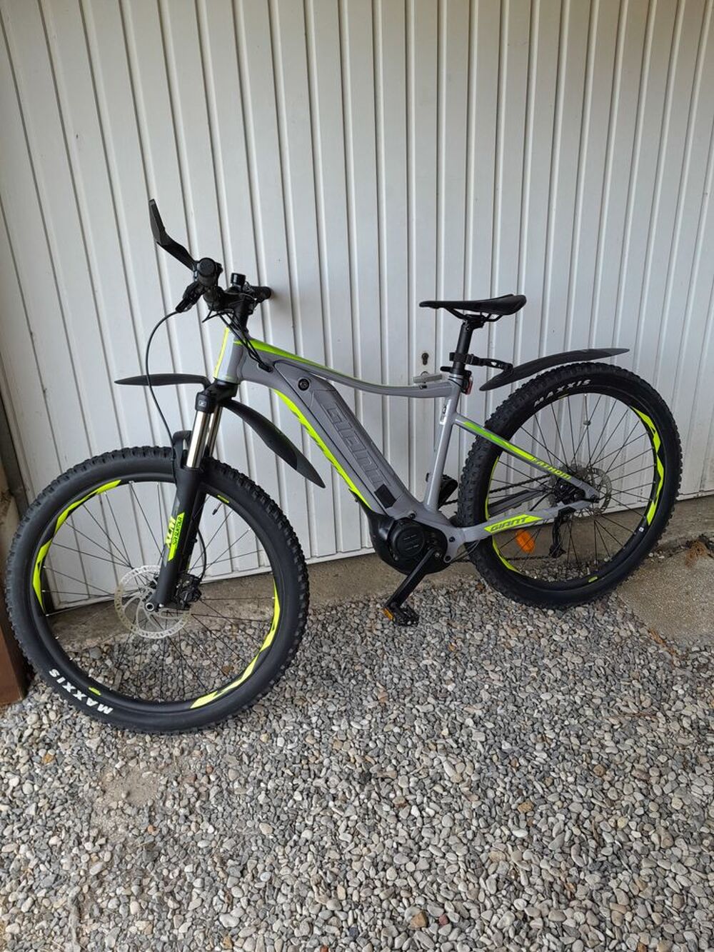  VTT &eacute;lectrique Giant Fathom E+3.
Vélos