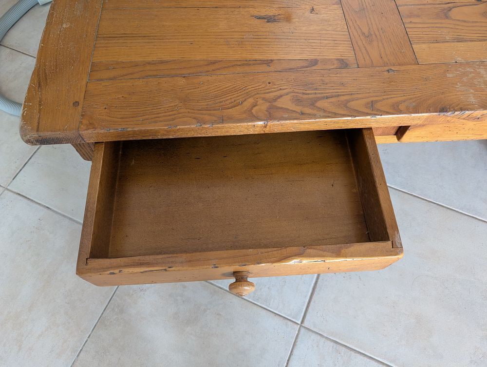 Table basse en ch&ecirc;ne massif Meubles