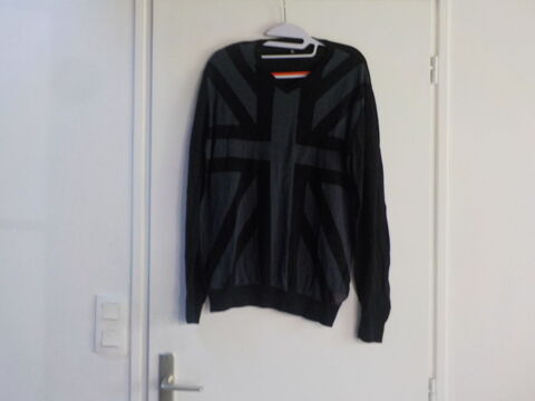 PULL HOMME  DESIGN BY S.L.  XL
5 Bubry (56)