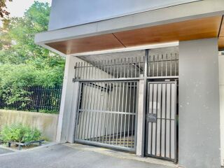  Parking / Garage à louer 15 m² Grenoble
