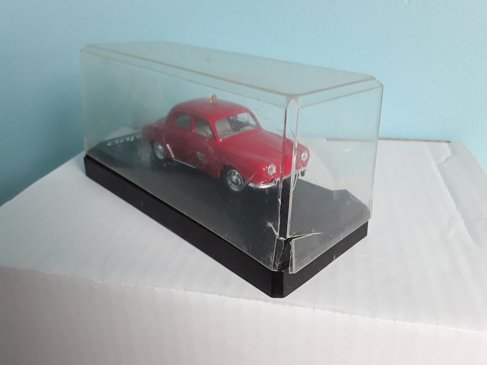 Voiture de pompier Renault dauphine 1961 Jeux / jouets