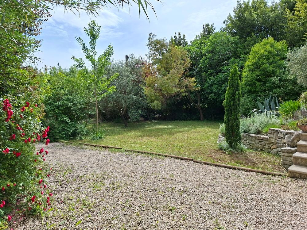 Vente Maison ALES -SUD -  maison 175 m2 sur terrain arbore 1200 m2 Alès