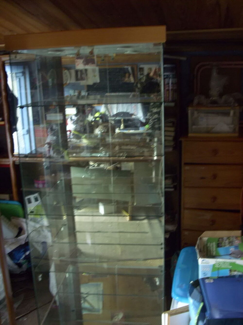 deux vitrines pour collection Meubles