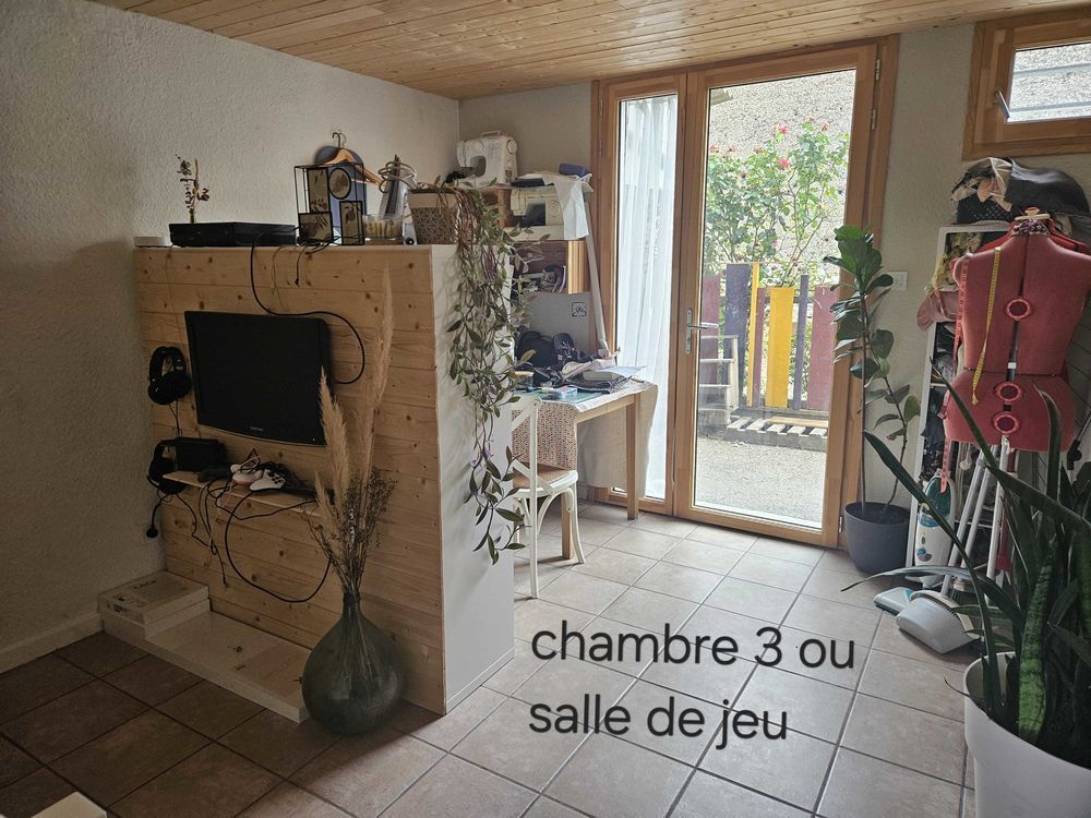 Vente Maison maison familiale avec studio indépendant Chazelles-sur-lyon