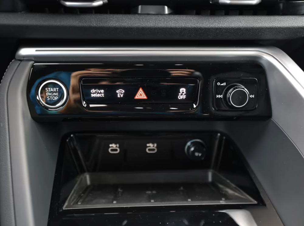 Q5 e-hybrid 299 ch S tronic 7 Quattro S line (15 CV) 2026 occasion 59000 Lille