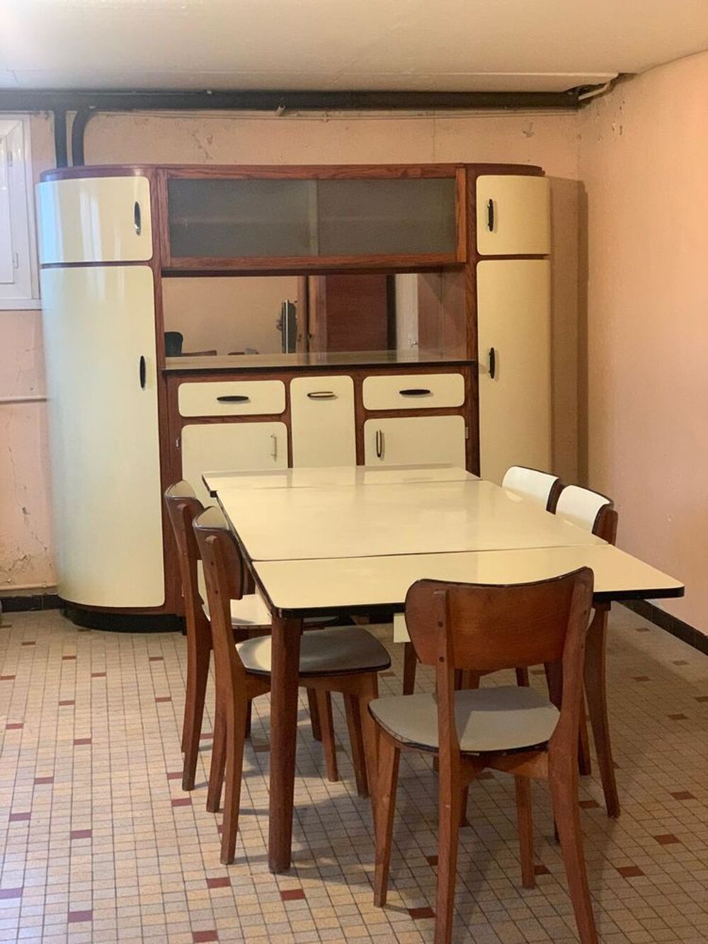salle &agrave; manger vintage Meubles