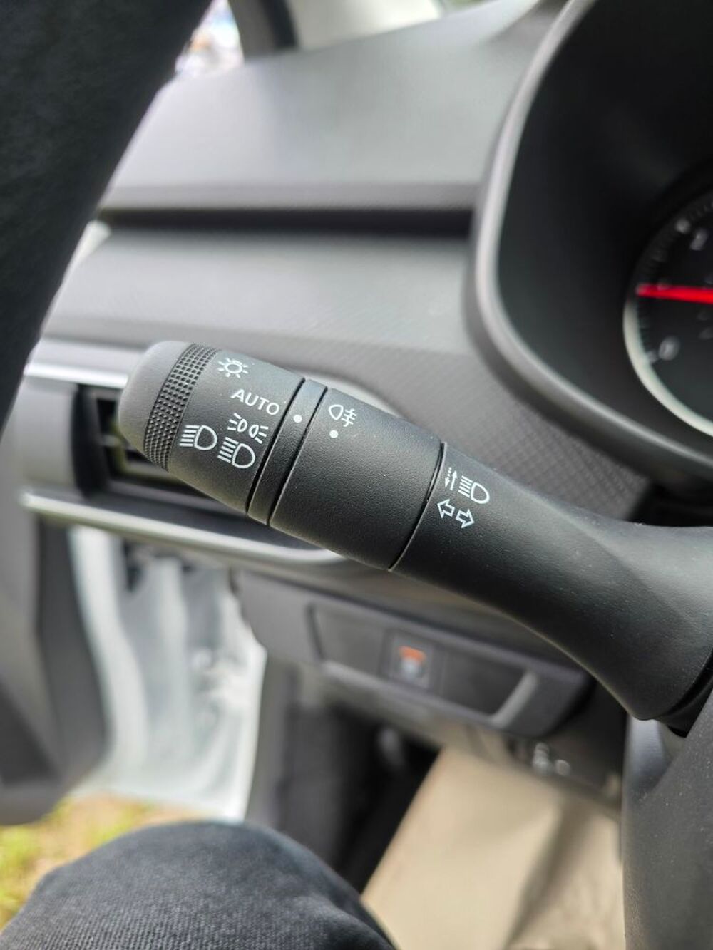 Sandero SCe 65 GSR2 Essential 2025 occasion 91410 Dourdan