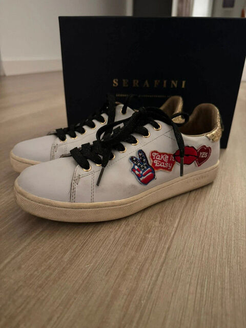 Baskets Serafini femme 38
Très bon état·Serafini (Italie) 35 Toulouse (31)
