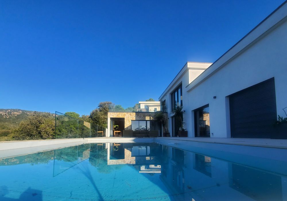   VILLA  Mer/piscine -240 m2 Vacances  / Offres de location 