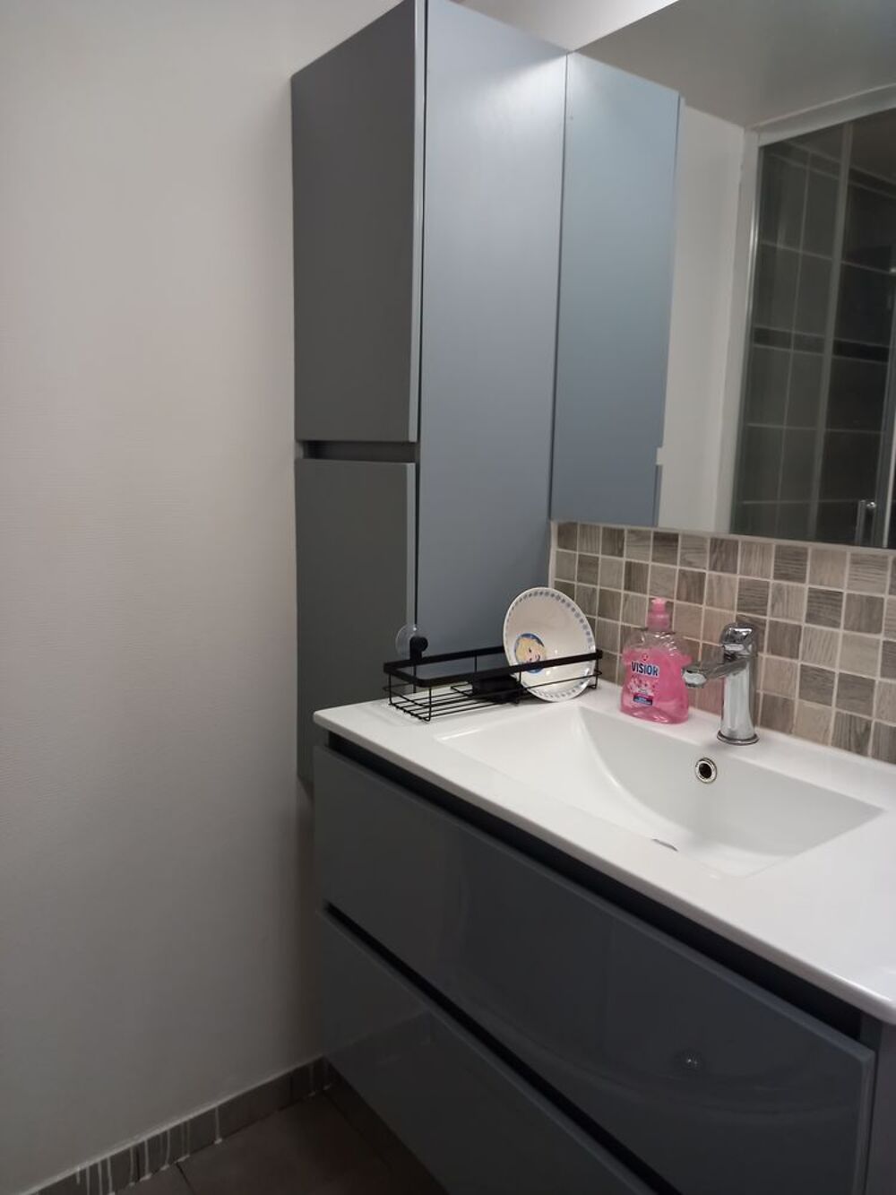 Location Appartement studio en rez de chaussée de maison Saint-amans-valtoret